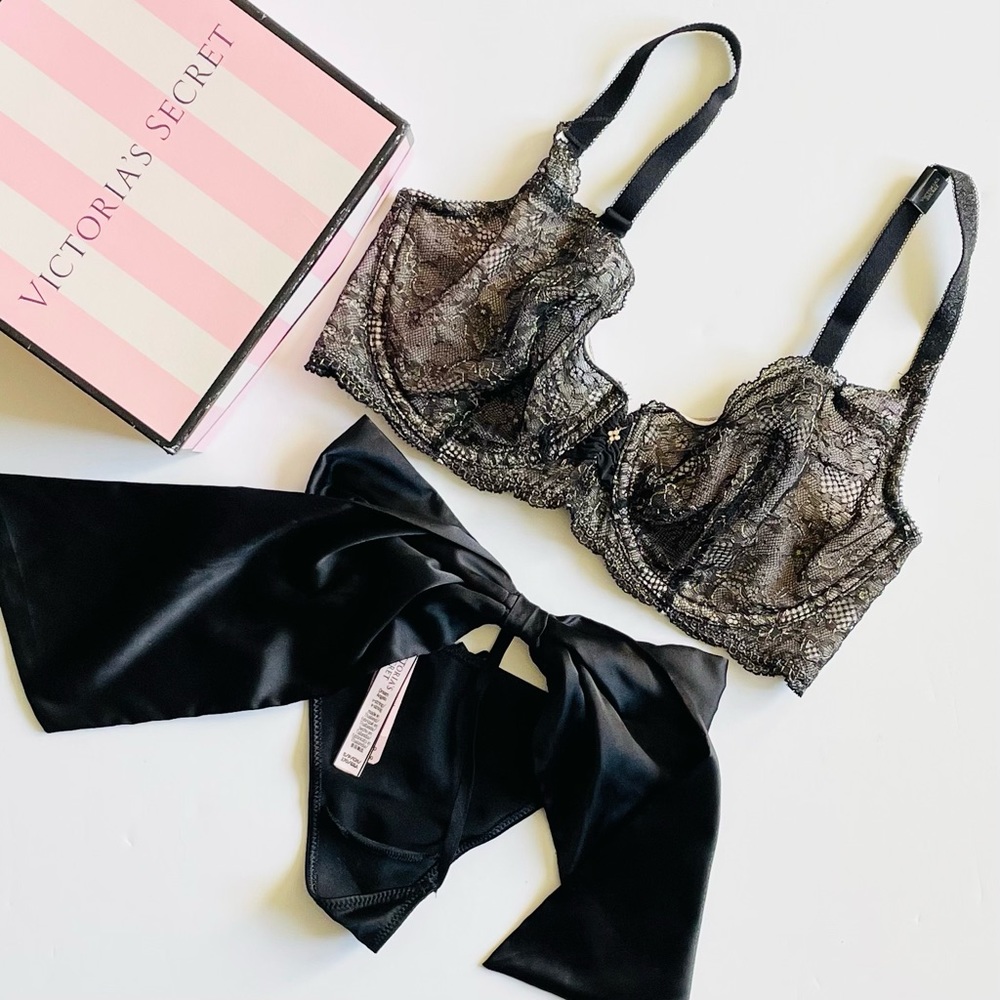 32DD SMALL Victoria’s Secret black bra set